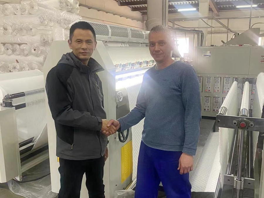 土耳其客戶購買超聲波縫綻機(jī)